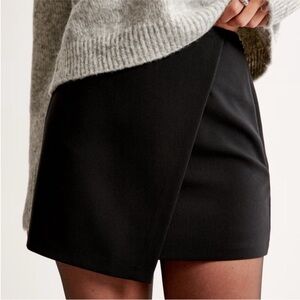 A&F Scarlett Wrap Mini Skort